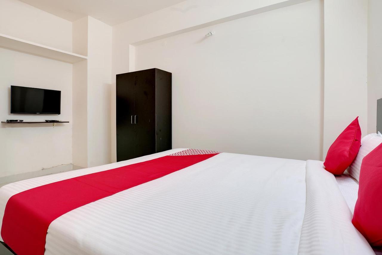 Hotel Oyo 41102 Hyderabad Elite à Haidar Sahibguda Extérieur photo