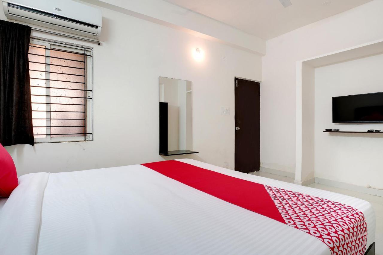 Hotel Oyo 41102 Hyderabad Elite à Haidar Sahibguda Extérieur photo